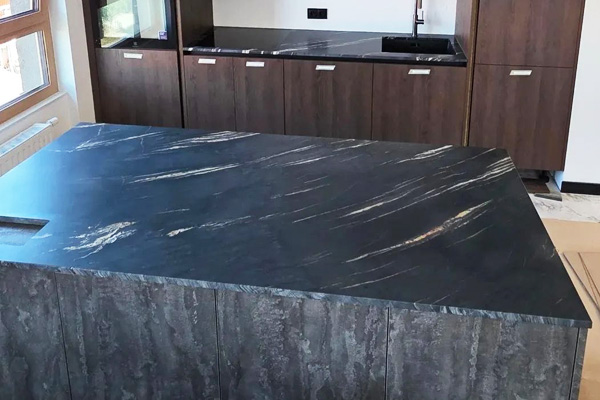 Quartz worktop installation Quartz worktop installation